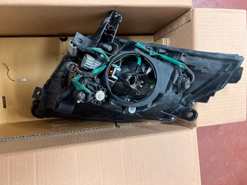 Nissan 350z Facelift Headlights - Image 2