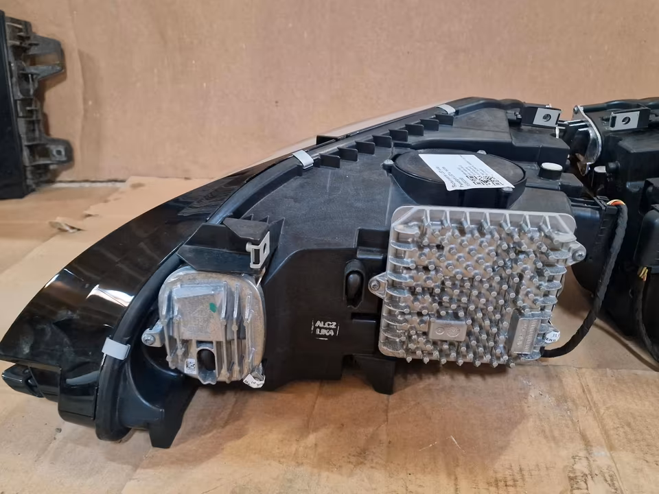 BMW M6 F13 F06 Headlights Full Adaptive LED LCI Right Left - Image 5