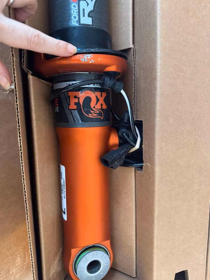 Fox Lifevalve Performance Shock Absorbers for Ford F150 Raptor - Image 8