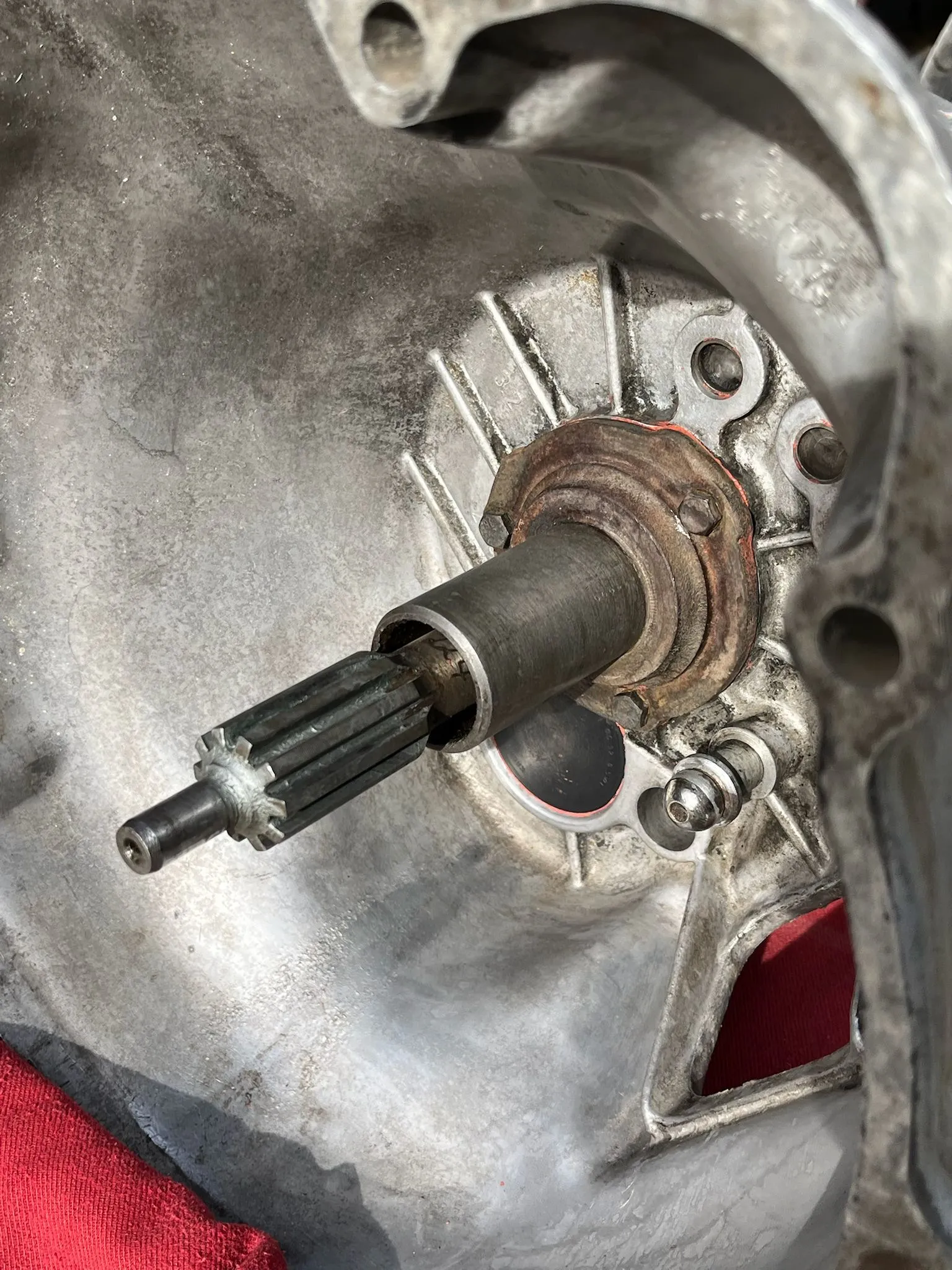 Getrag 235/5 Dogleg Five-Speed Manual Gearbox and Driveshaft for BMW - Image 12