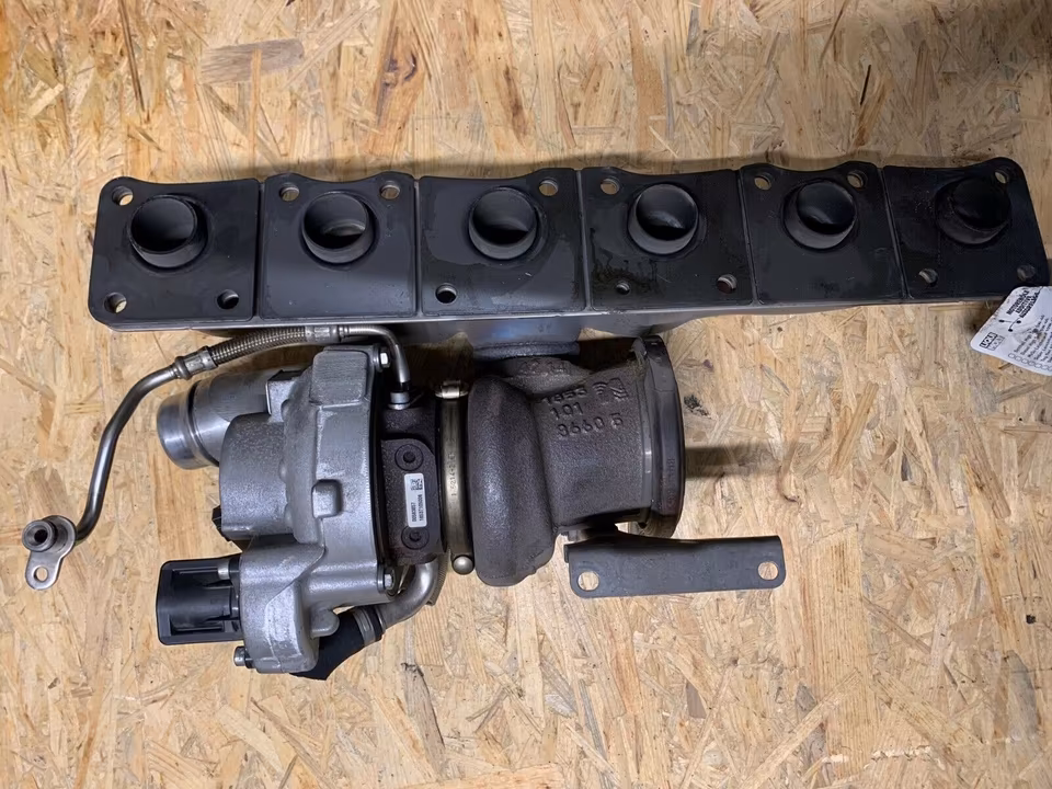 BMW 5 F10 F11 Turbocharger N55 Turbocharger 7643115