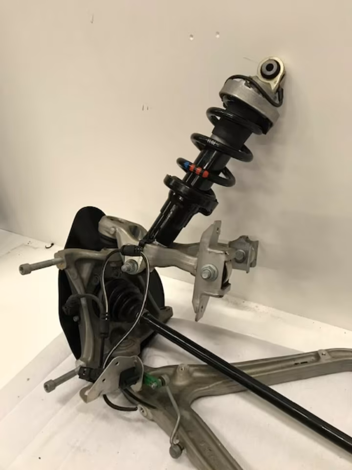 Front left suspension with Magnetic Ride, Audi R8 5.2i V10, year 2014 - Image 7