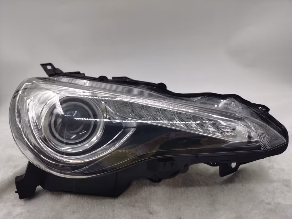 Headlight Toyota GT86 Xenon Right - Image 9