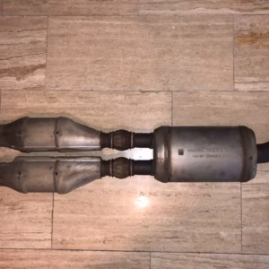 Nissan GT-R R35 Mid Muffler Catalytic Converter Exhaust Mid Y Pipe Cat