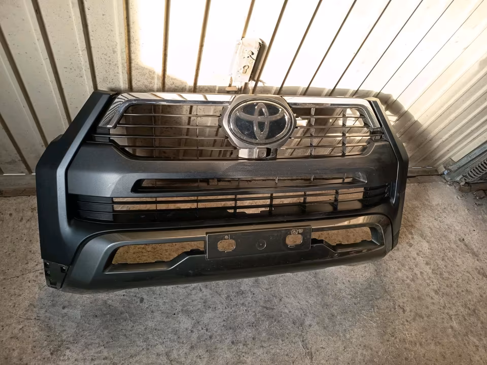 Toyota Hilux AN1P Front Grille 53111YP040 Radiator Grille - Image 5