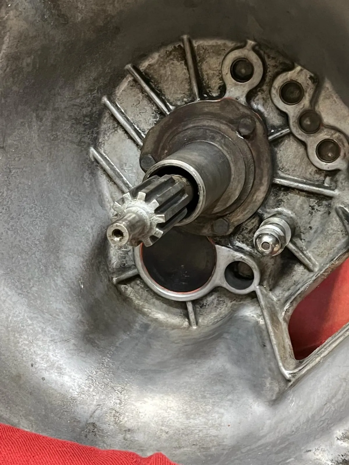 Getrag 235/5 Dogleg Five-Speed Manual Gearbox and Driveshaft for BMW - Image 10