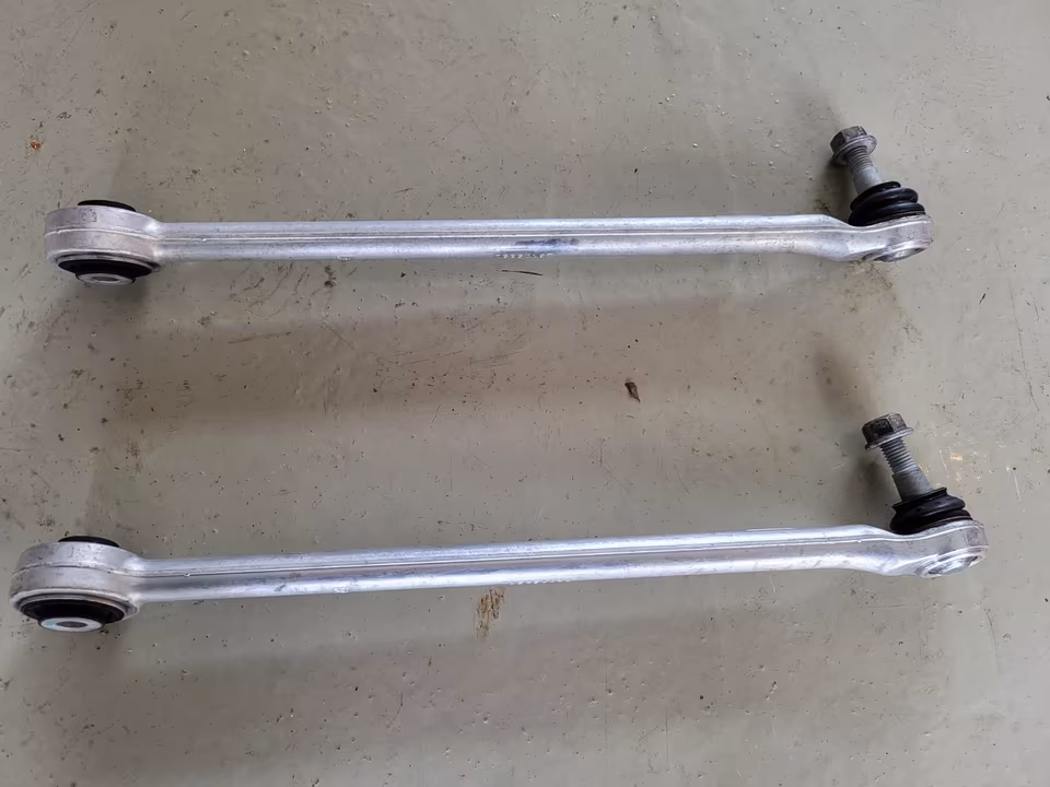 Corvette C7 Z06 Original **Chassis **Shock Absorbers Leaf Springs - Image 3