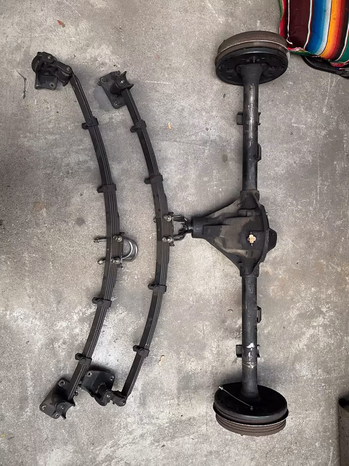 Ford F100 rear axle Dana 44 leaf springs including axle flip kit