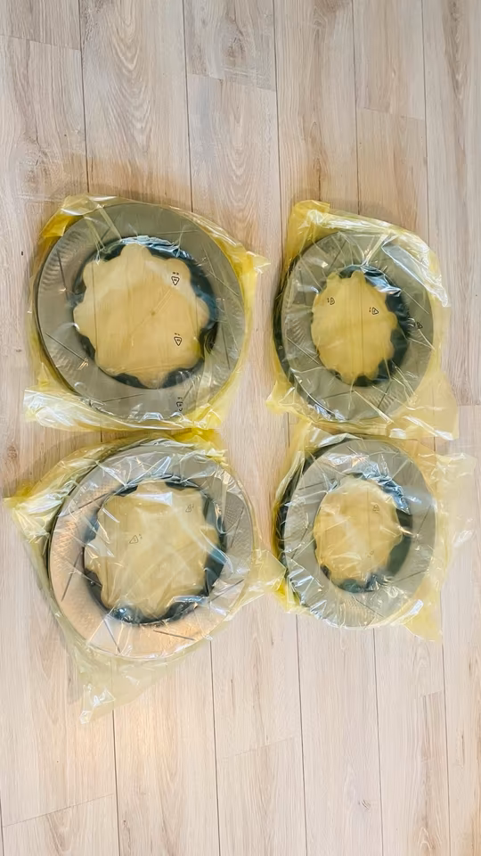 4x NEW Nissan GT-R R35 GTR Brake Discs 390mm 380mm Complete