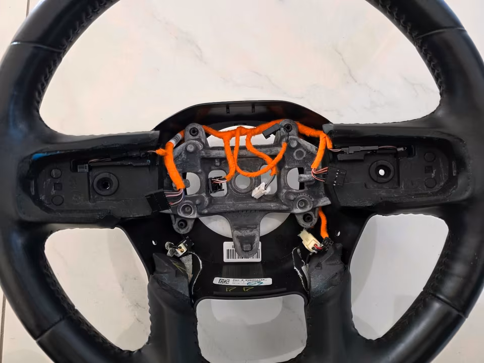 Dodge RAM Mopar steering wheel, leather, Limited TRX Laramie, heated - Image 6