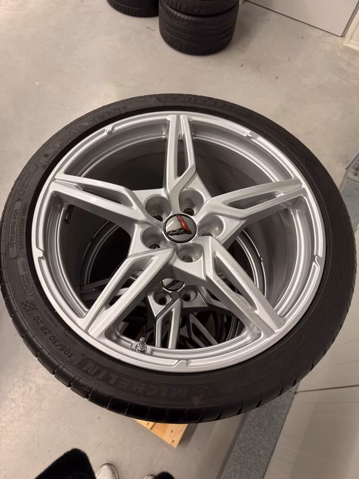 Corvette C8 Original Rims + Michelin Pilot Sport 4S NEW - Image 2