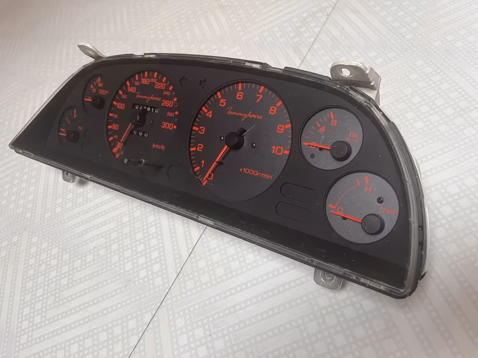 Nissan Skyline R32 GT-R speedometer cluster