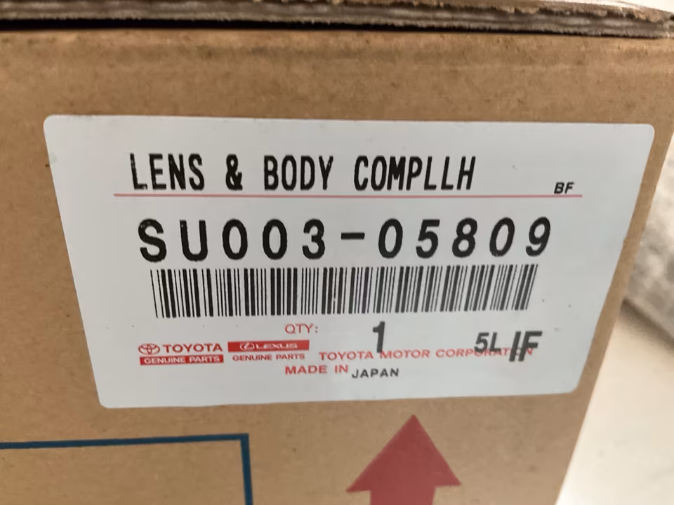 TOYOTA GT86 Subaru BRZ ORIGINAL Taillight SU003-05809 - Image 2