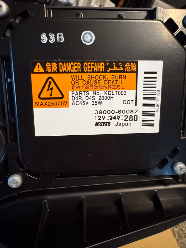 Toyota GT 86 BiXenon Headlight Right NEW - Image 4