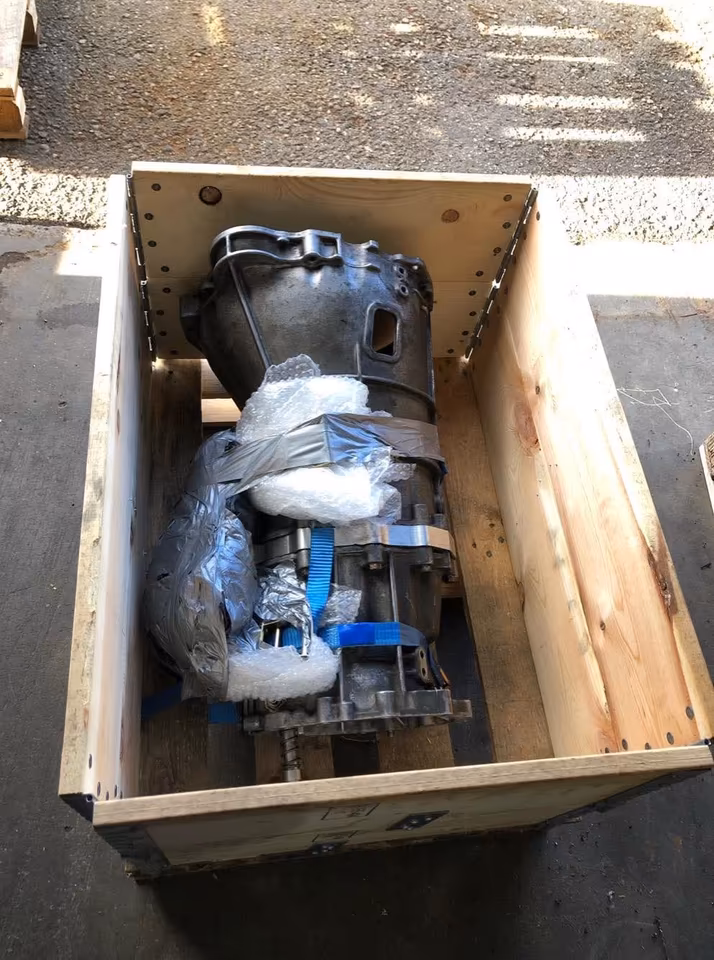 Nissan Skyline R32/33 GTR RB26 Sequential Transmission - Image 2