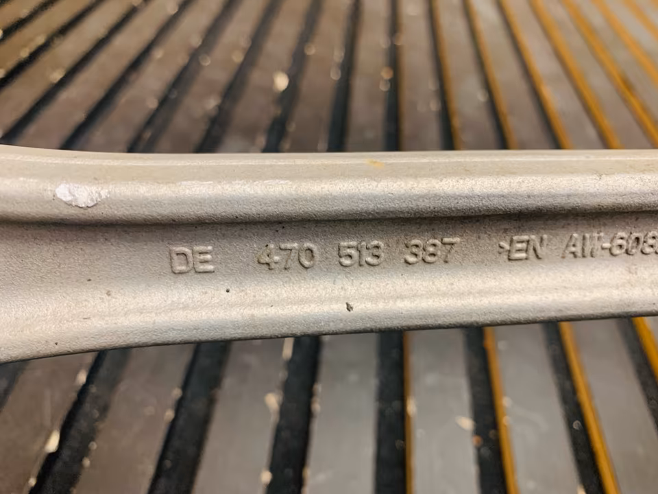 Lamborghini Aventador Rear Steering Knuckle Control Arm 470505433H - Image 5