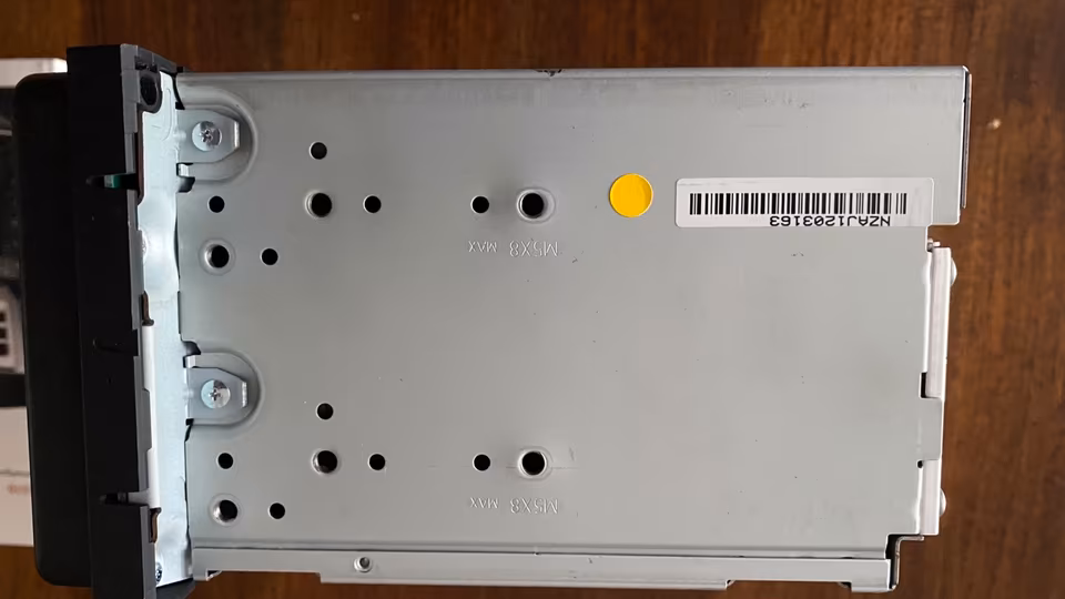 Toyota Hilux TNS 510 Navi - Image 5