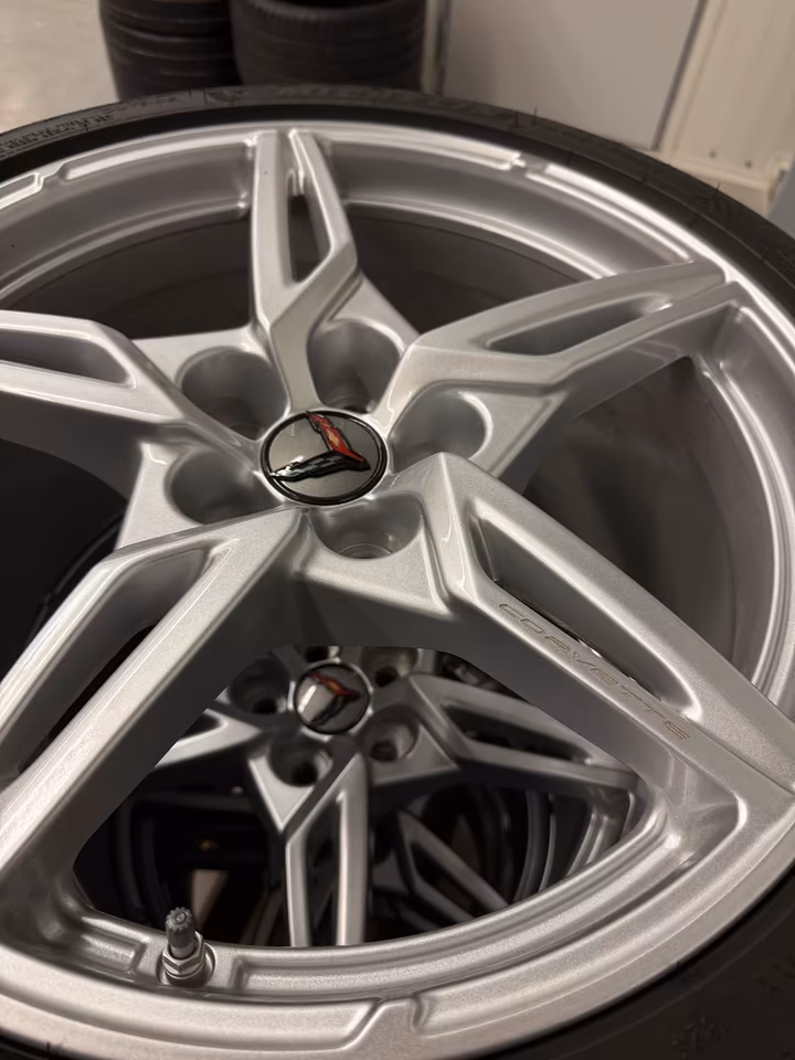 Corvette C8 Original Rims + Michelin Pilot Sport 4S NEW - Image 3