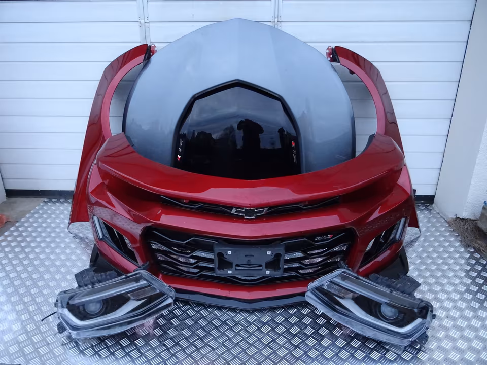 Chevrolet Corvette C7 Z06 Chevrolet Camaro ZL1 - Image 3