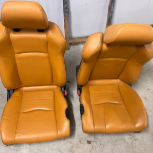 Nissan 350Z driver and passenger seats