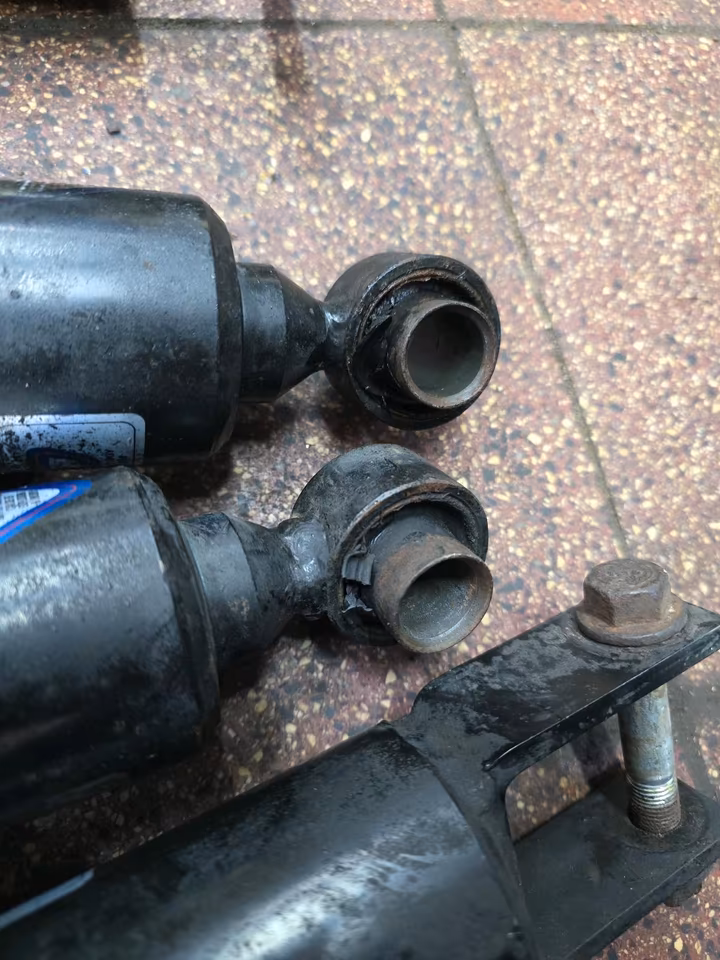 HSD Monotube Suspension Nissan Skyline R34 GTR - Image 3