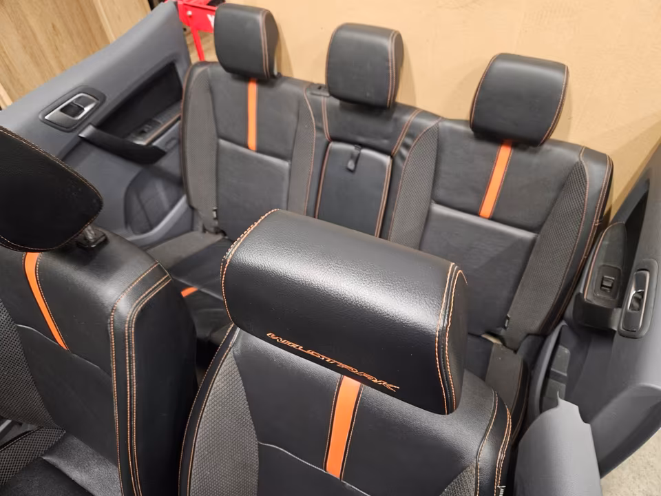 Ford Ranger Wildtrak Interior 2011 - Rear Seats - Image 3