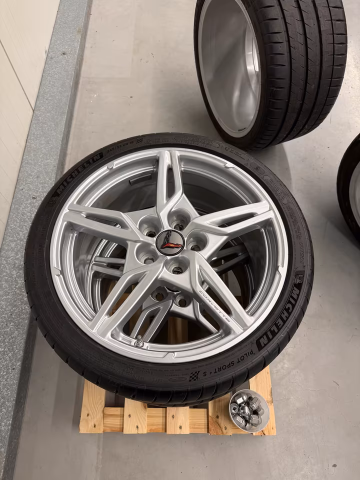 Corvette C8 Original Rims + Michelin Pilot Sport 4S NEW - Image 8