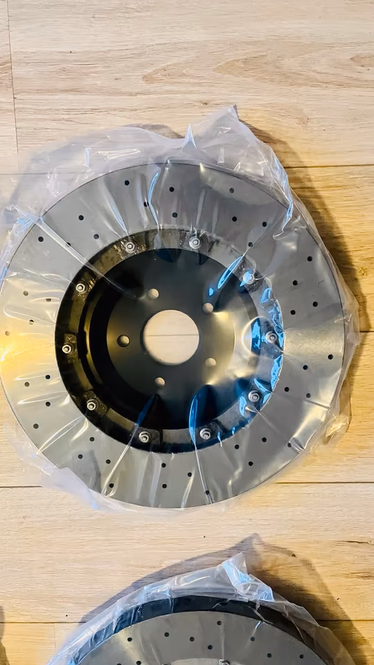Nissan GT-R R35 GTR Carbon Ceramic Brake Discs 390+380mm - Image 5
