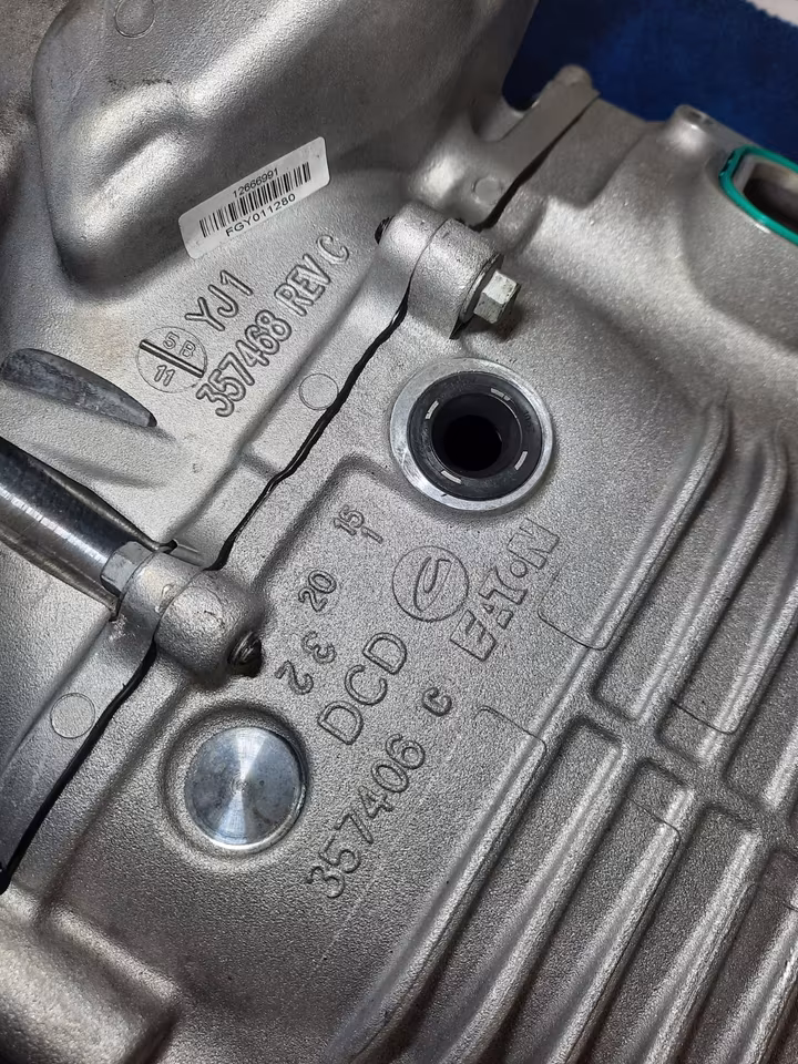 Corvette C7 Z06 LT4 compressor supercharger GM 12666991 EATON LT1 - Image 2