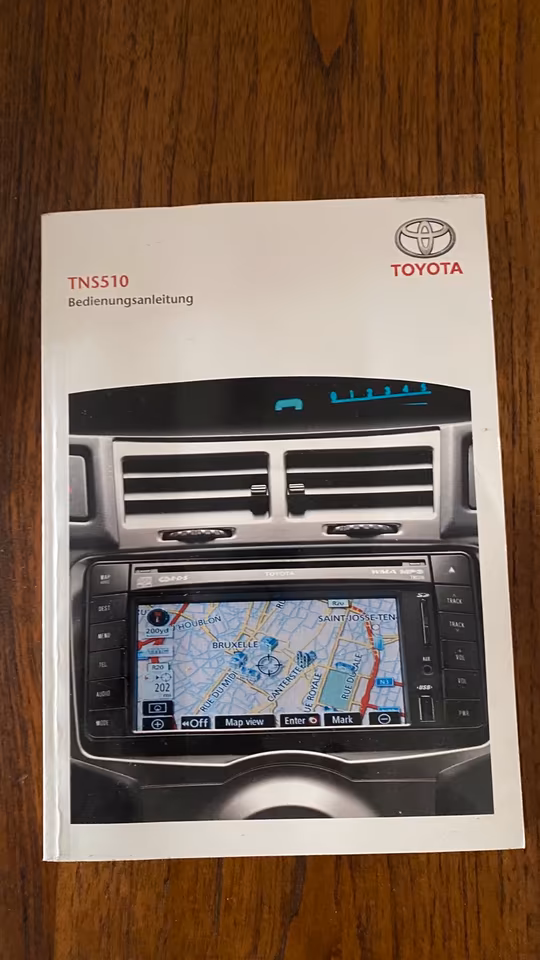 Toyota Hilux TNS 510 Navi - Image 7