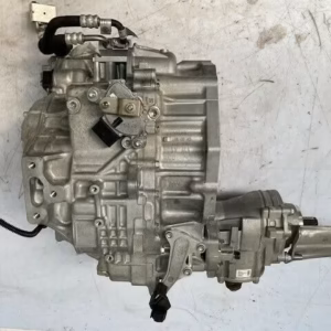 DSG transmission 4x4 Audi Q3 2.0Tfsi year of manufacture 2020 code RLU with 5,395km