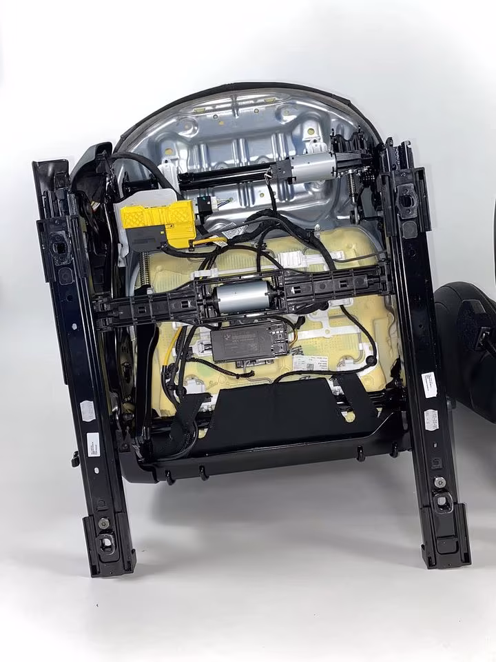 Toyota Supra seats - Image 9