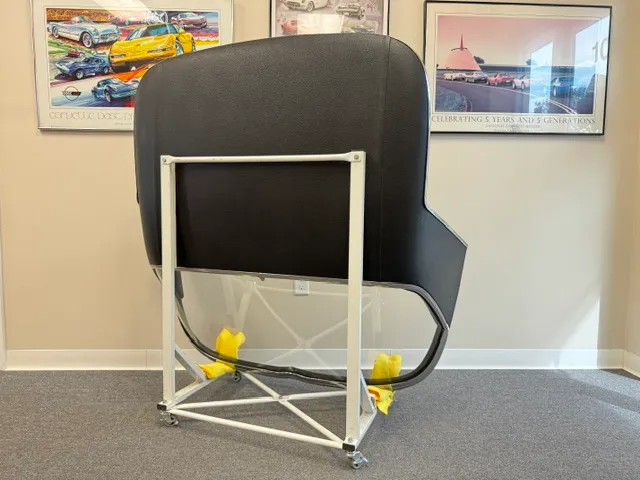 Vinyl-Covered Chevrolet Corvette C2 Removable Hardtop - Image 14