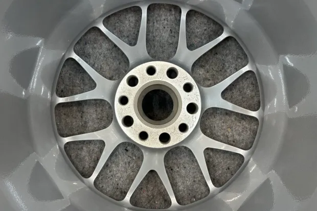 18×9.5″ and 18×10.5″ BBS RE Forged Magnesium Wheels for BMW - Image 15