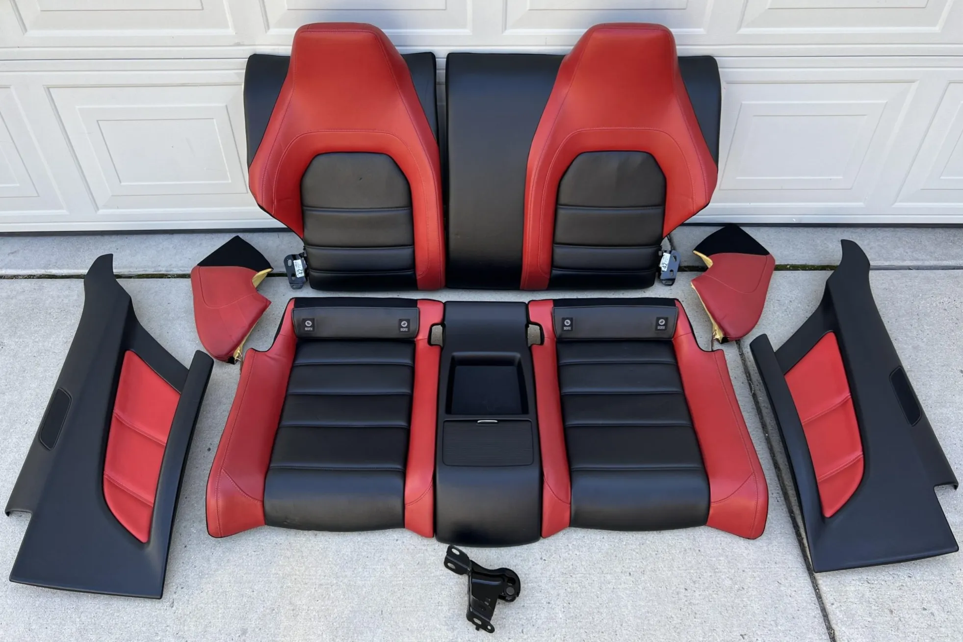Mercedes-Benz C63 AMG Coupe Seats and Interior Trim - Image 19
