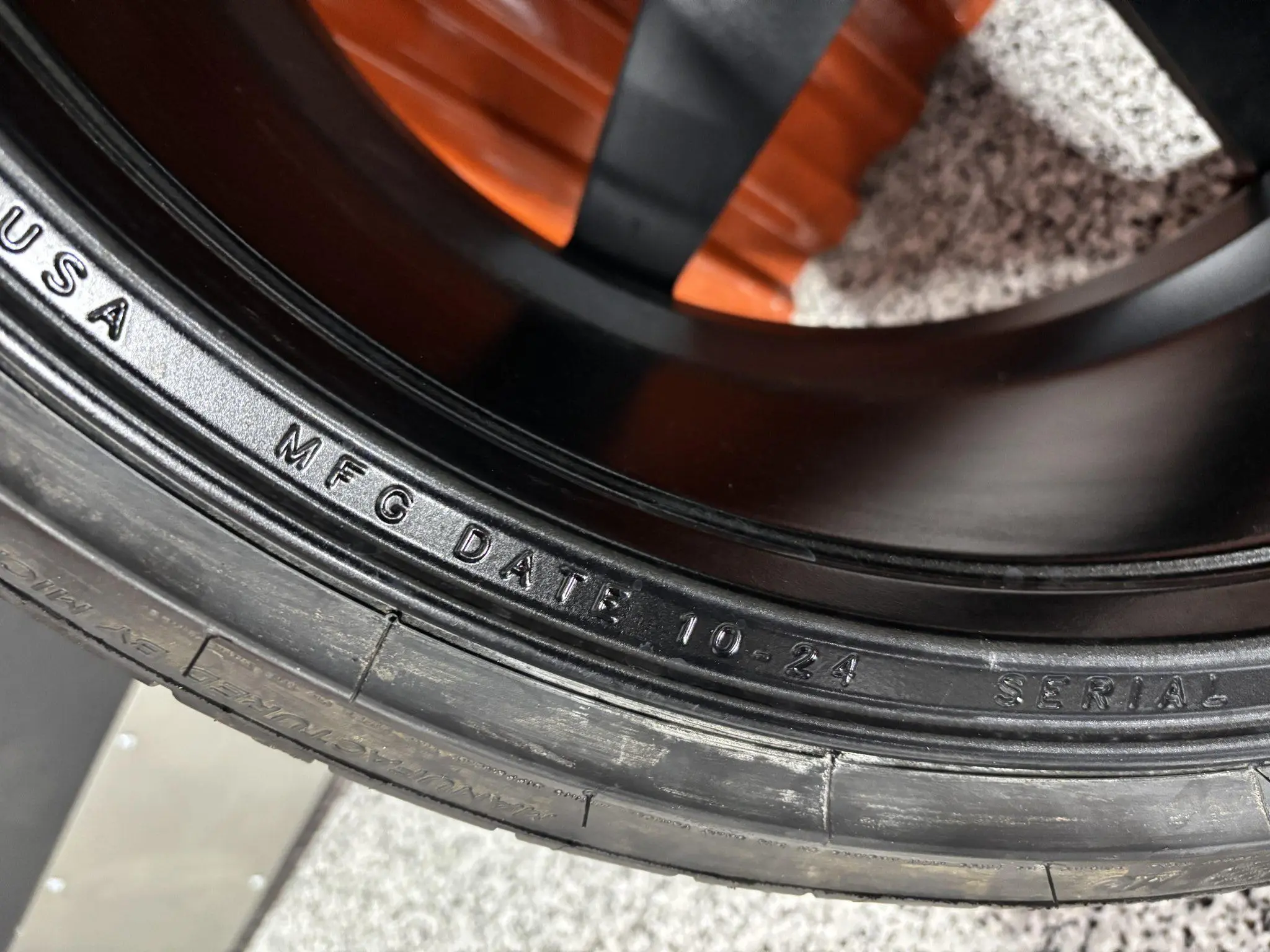 20×10″ and 21×13″ Vossen M-X5 Monoblock Wheels for C8 Corvette - Image 6