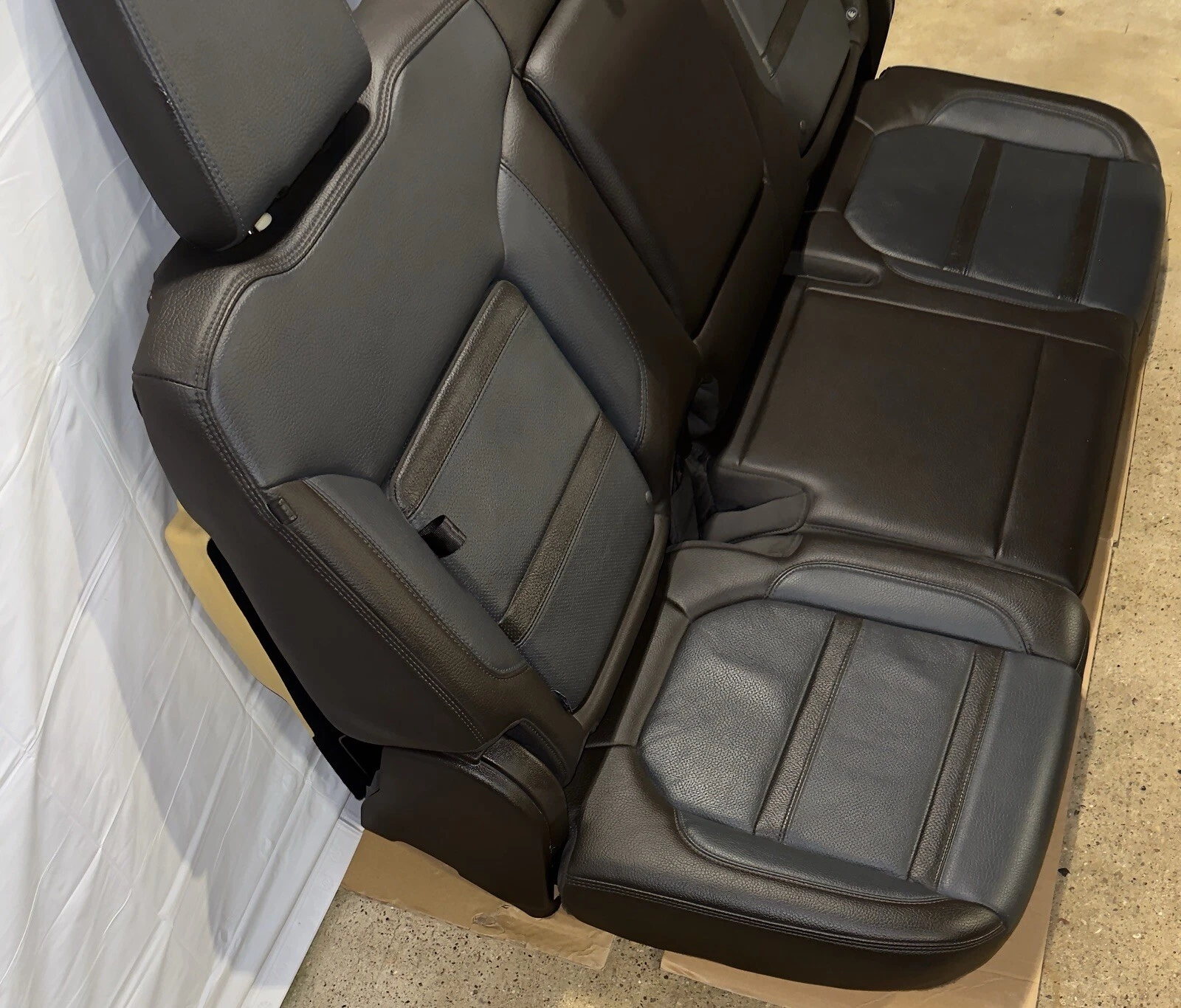 2019-2023 GMC Sierra Denali Dark Walnut/Dark Ash Grey Leather Seats With Console - Image 3