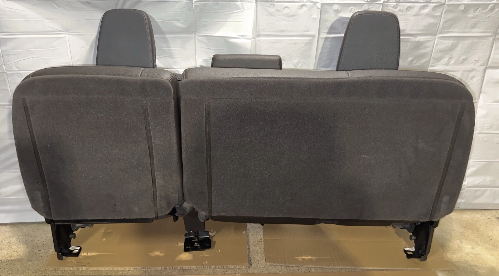 2019-2023 GMC Sierra Denali Dark Walnut/Dark Ash Grey Leather Seats With Console - Image 2