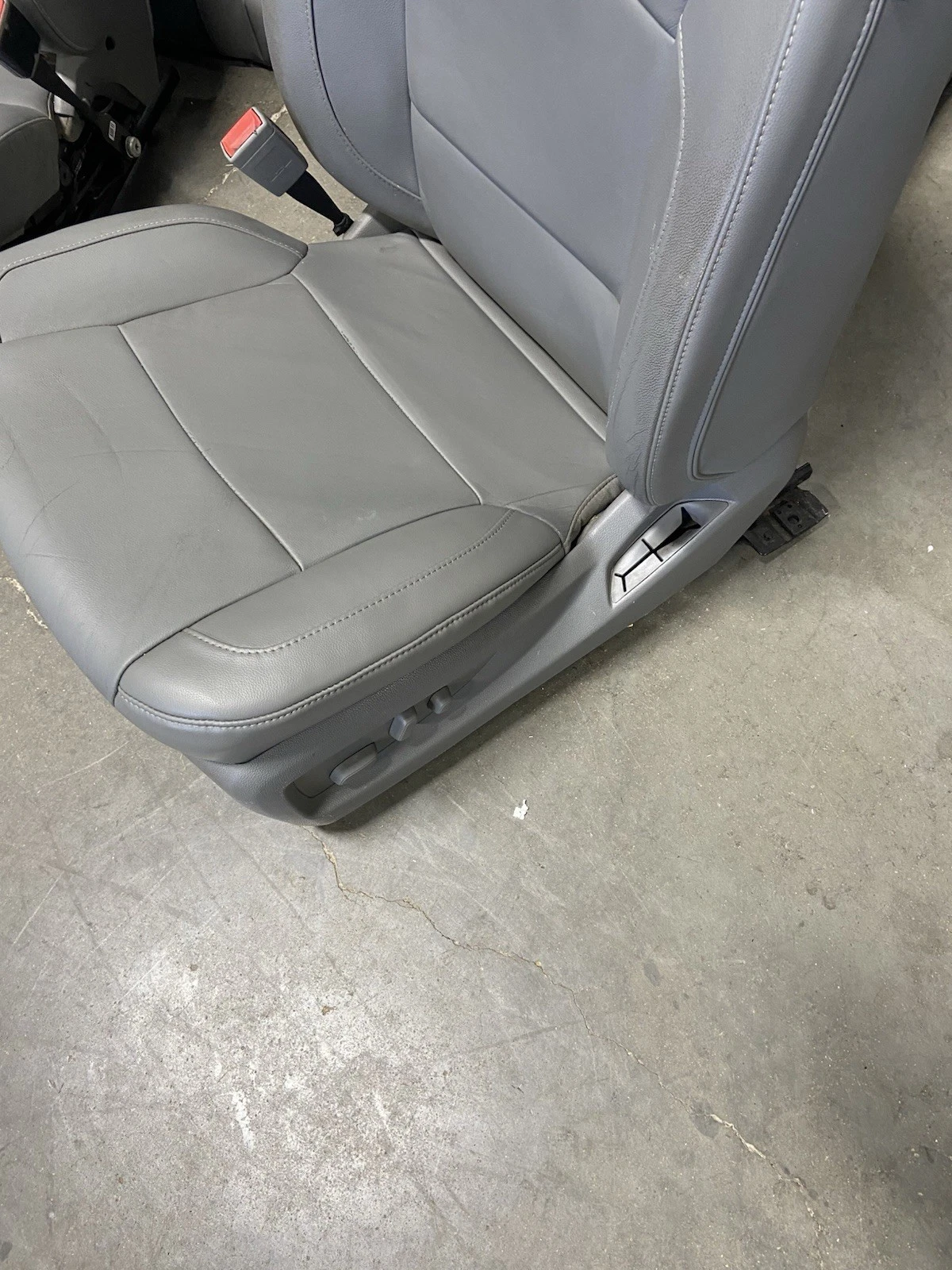 2014-2018 CHEVROLET SILVERADO SIERRA DENALI FRONT & REAR GRAY LEATHER SEATS - Image 3