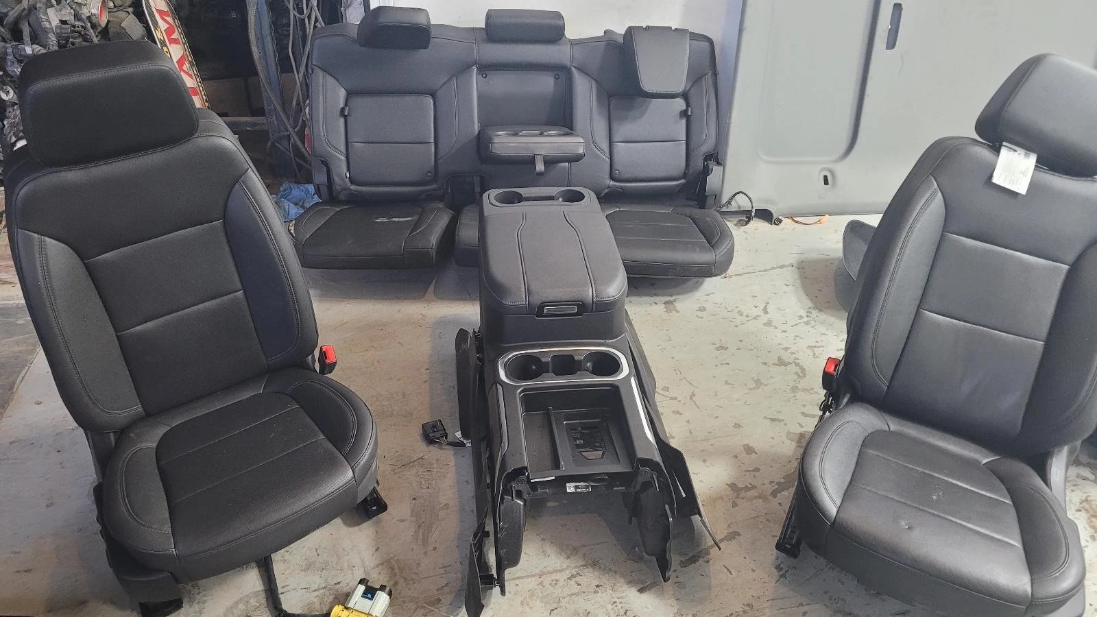 2020-2025 Sierra 1500 2500 3500 SLT Black *Front/Back Seats* w/Console SEE PICS