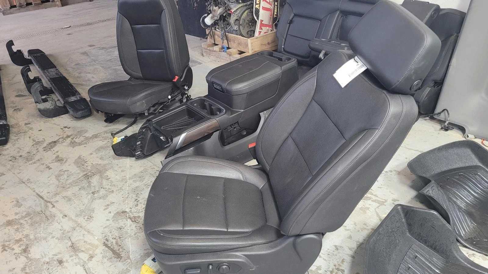 2020-2025 Sierra 1500 2500 3500 SLT Black *Front/Back Seats* w/Console SEE PICS - Image 5