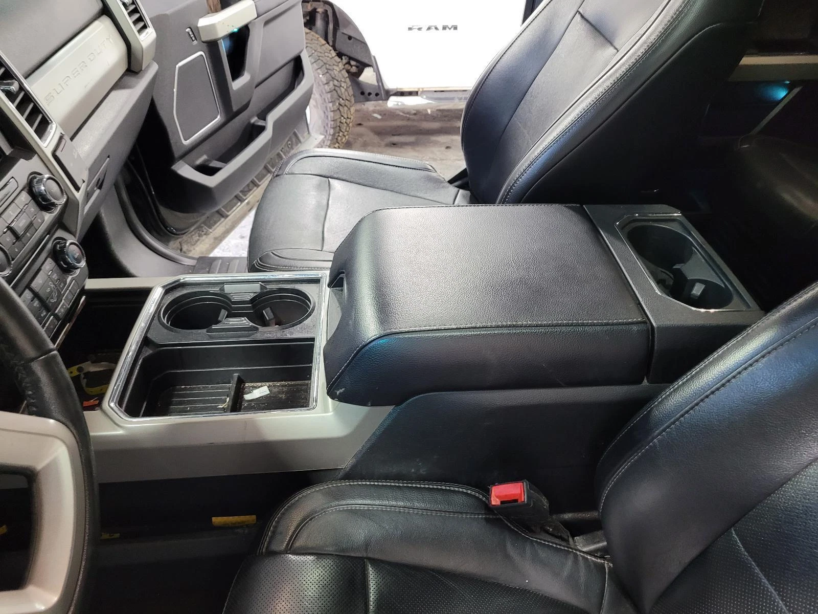 2017-2022 Ford F250-F450 Black Leather Front & Rear Bucket Seats w/Console - Image 15