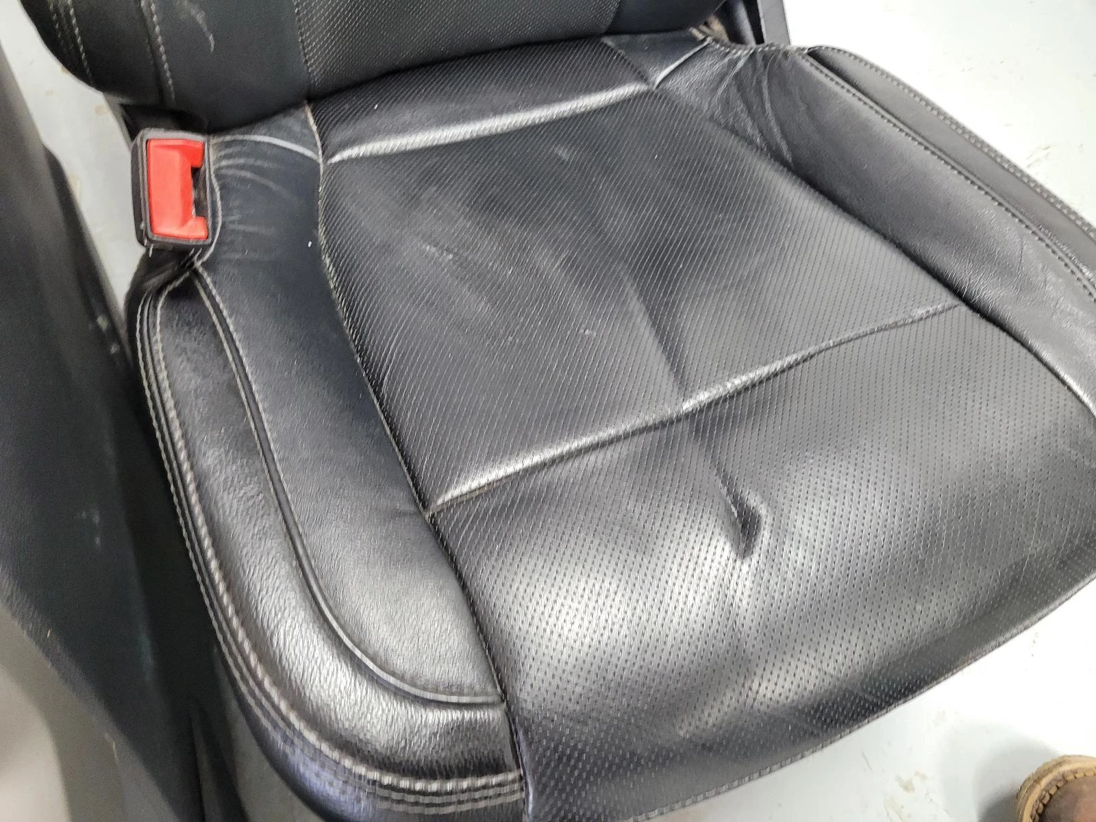 2017-2022 Ford F250-F450 Black Leather Front & Rear Bucket Seats w/Console - Image 11