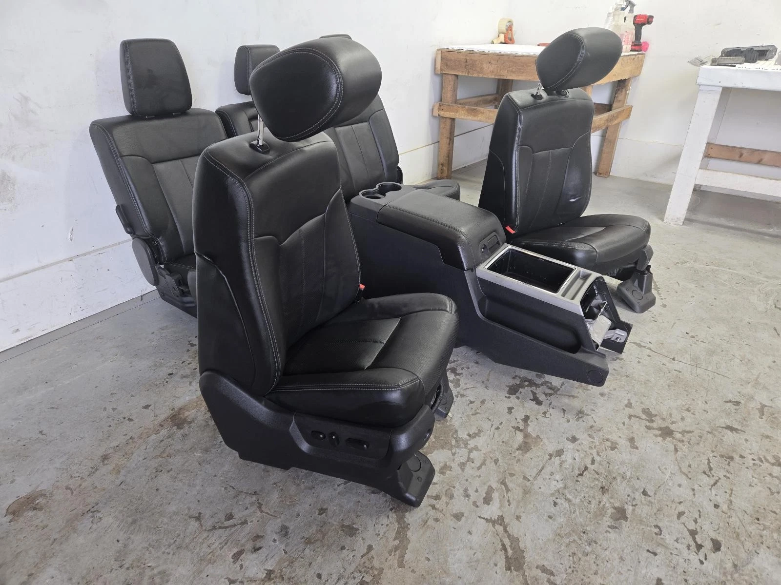 2011-2016 Ford F250-F350 Front/Rear Seats w/Center Console, Lariat, Crew Cab