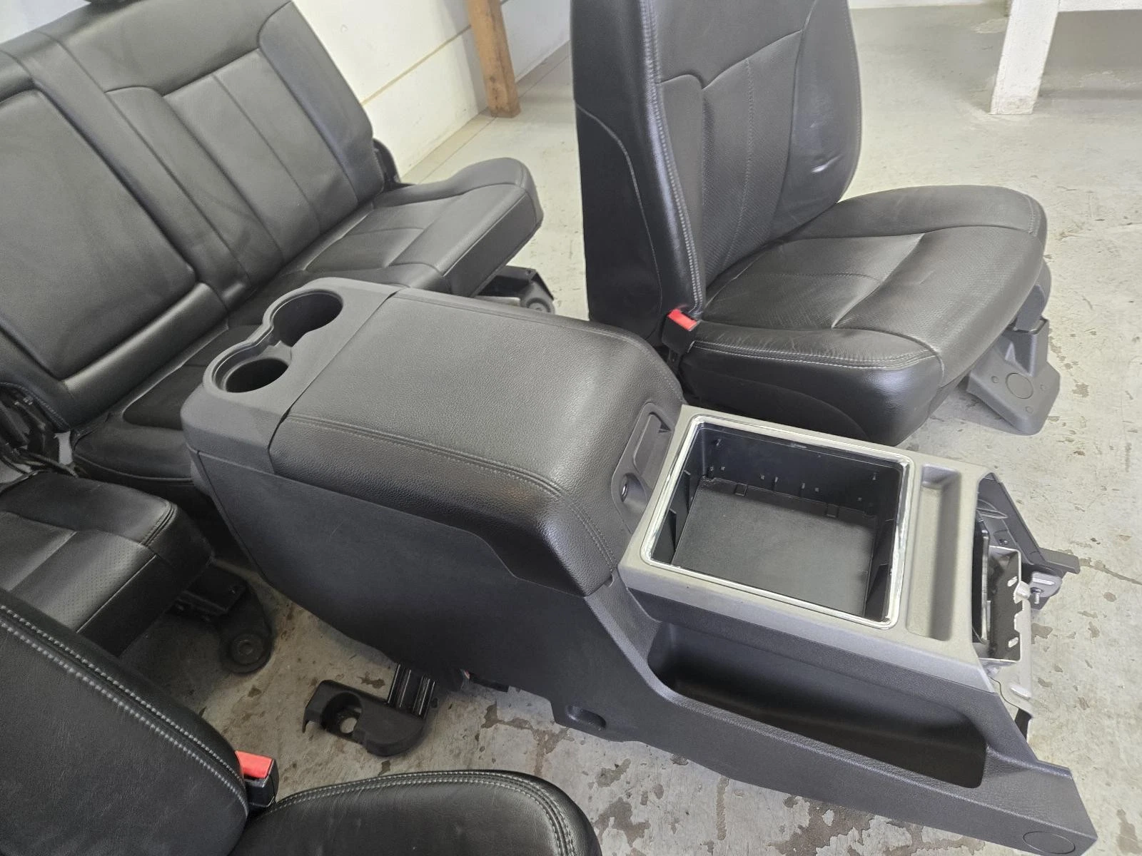 2011-2016 Ford F250-F350 Front/Rear Seats w/Center Console, Lariat, Crew Cab - Image 8