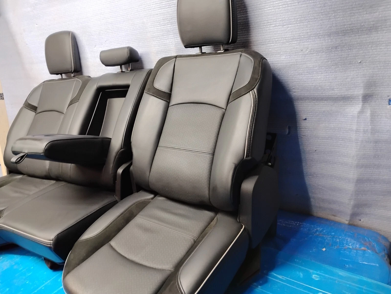 2019-2023 Ram 1500 Laramie Set Black Leather & Suede Seats & Center Console OEM - Image 6