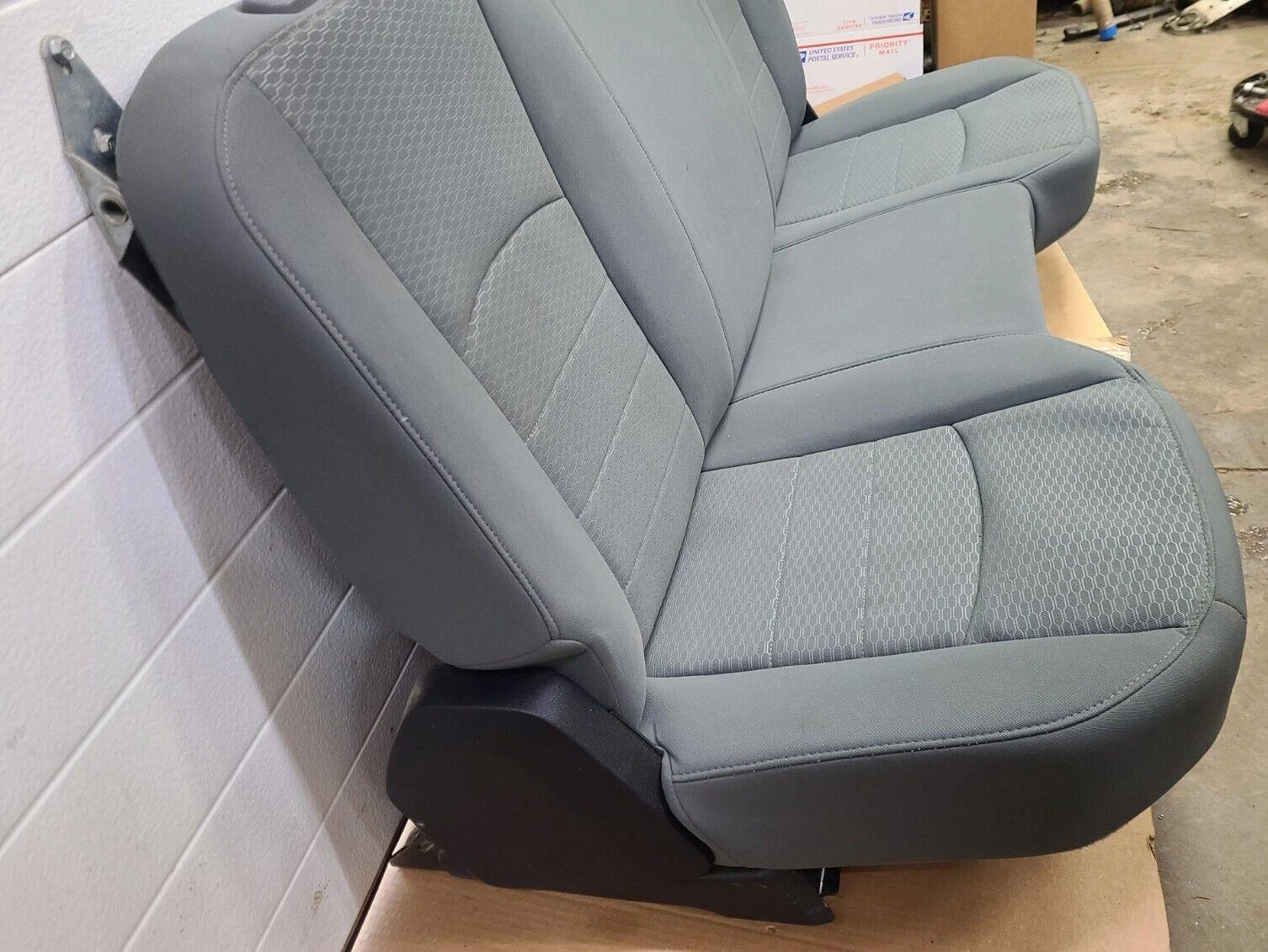 2013-2018 Ram 1500 bench seats - Image 10