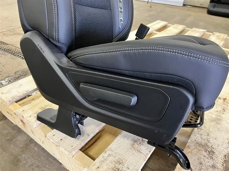19-23 Ram Rebel 1500 Cloth & Vinyl Low Back Power Bucket Seat Set 2836701 - Image 4