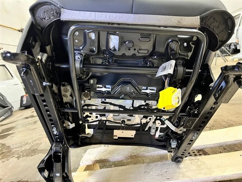 19-23 Ram Rebel 1500 Cloth & Vinyl Low Back Power Bucket Seat Set 2836701 - Image 3