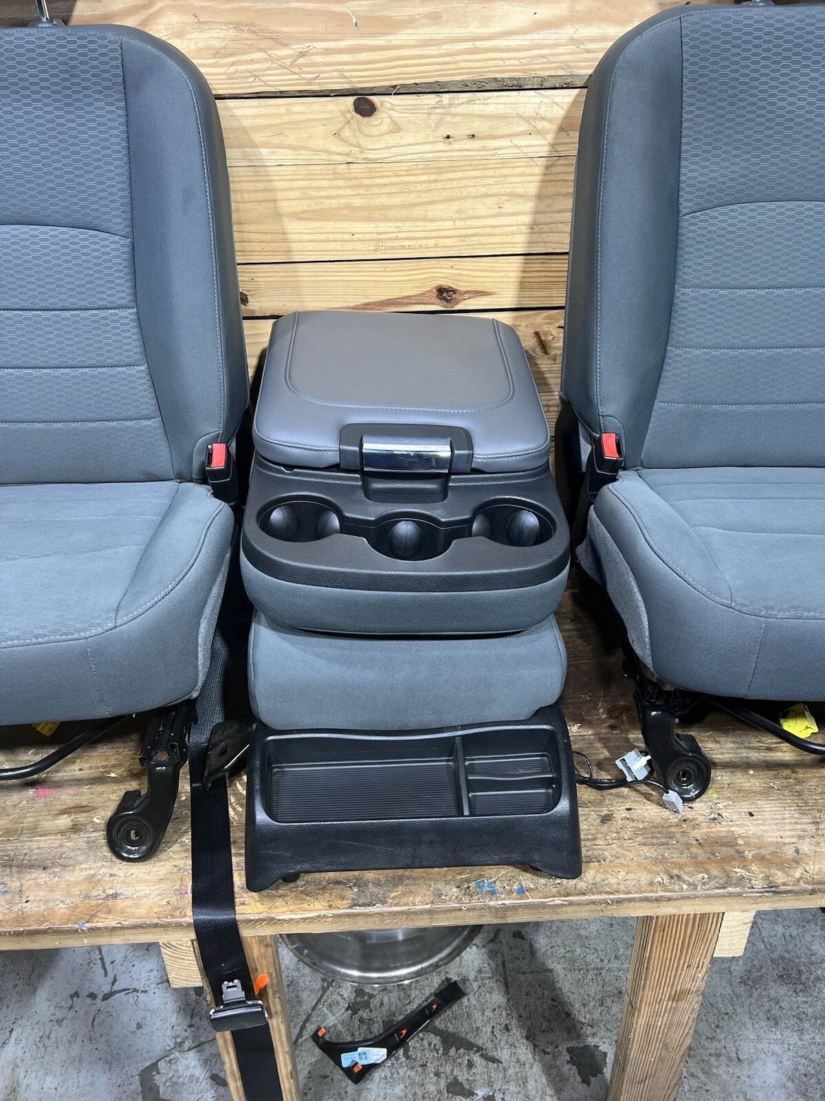 OEM 2010-2018 DODGE RAM 2500 GRAY CLOTH MANUAL FRONT ROW BUCKET SEATS CONSOLE - Image 16